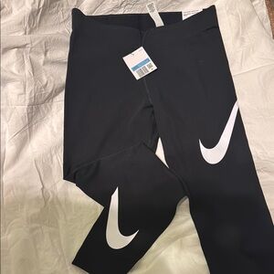 Nike tight fit regular length leggings